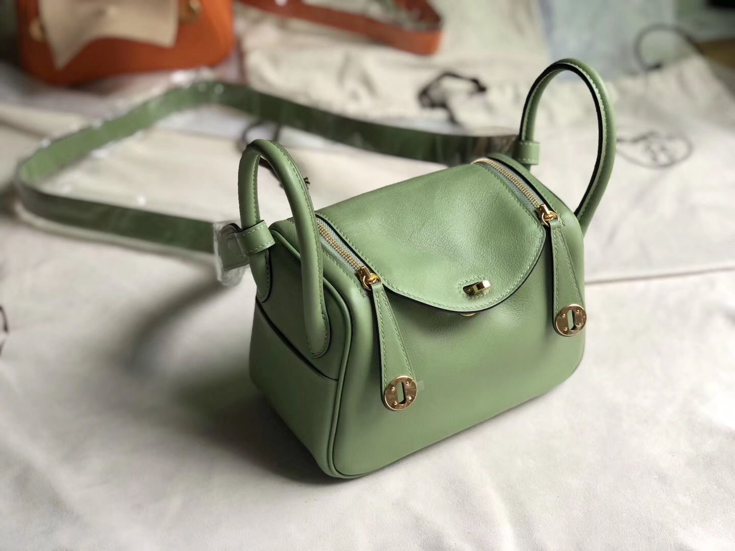 香港灣仔區愛馬仕 Hermes mini lindy swift 19cm 3i vert criquet 蟋蟀綠