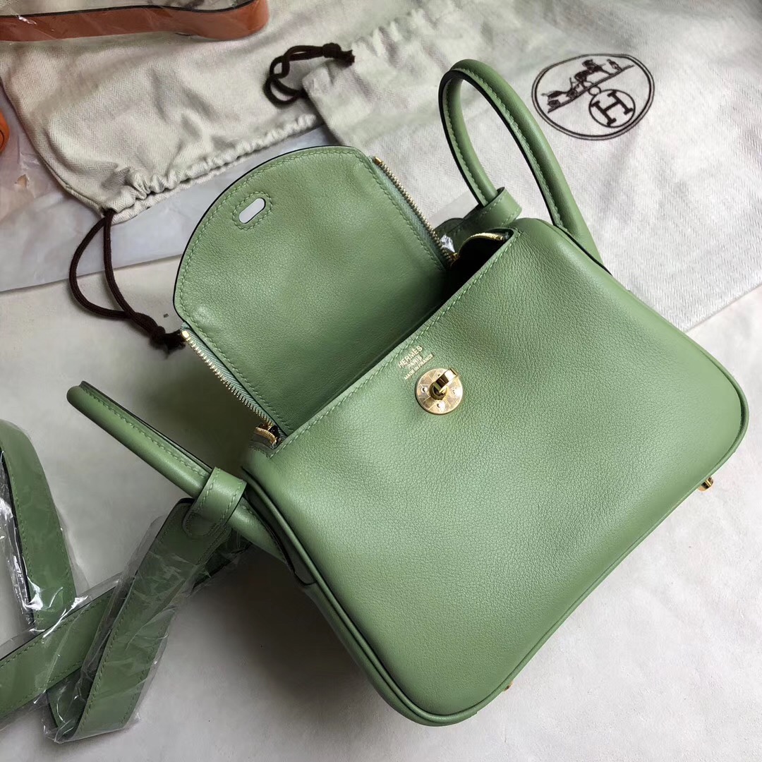 香港灣仔區愛馬仕 Hermes mini lindy swift 19cm 3i vert criquet 蟋蟀綠