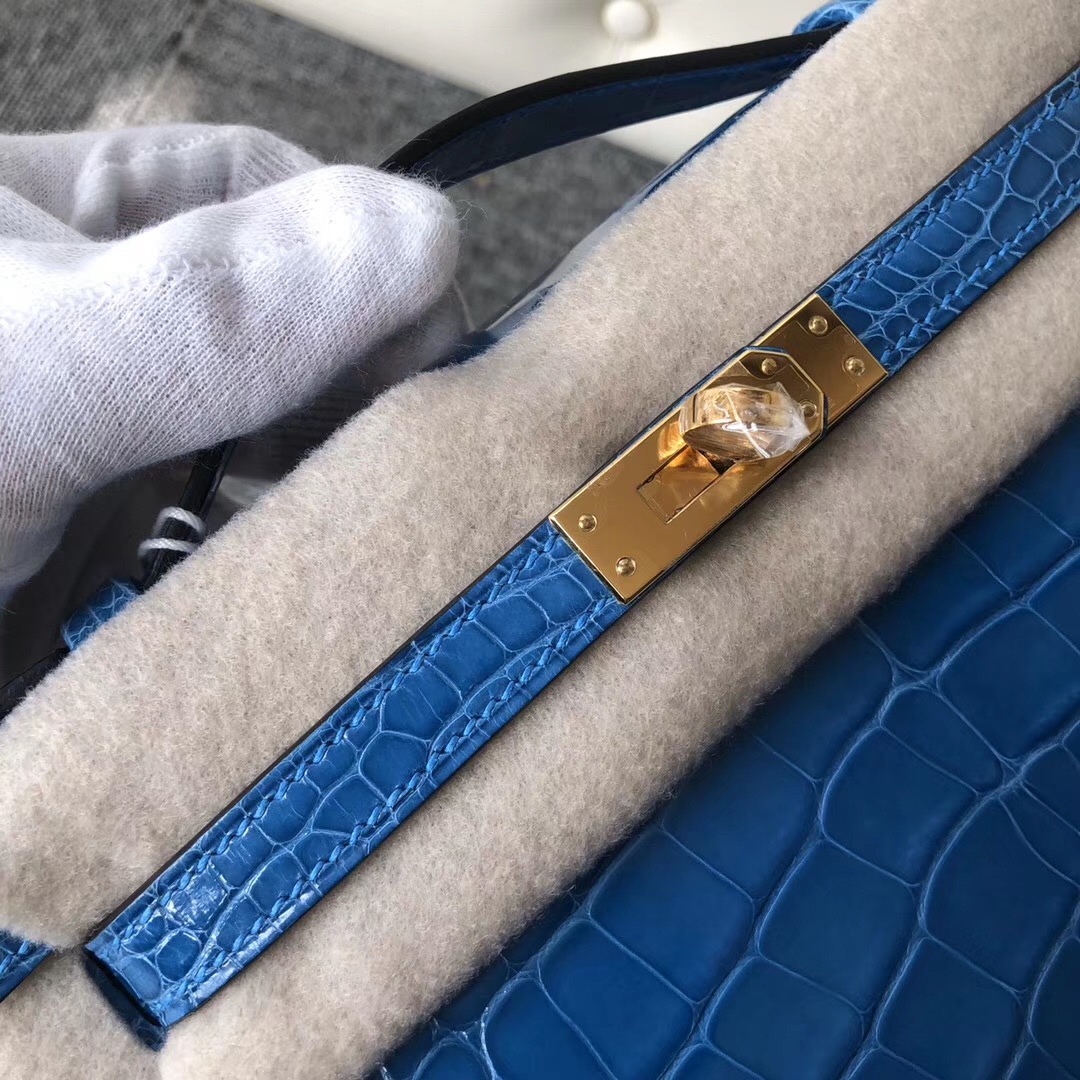 Hermes MiniKelly Pochette 亮面方塊 美洲鱷 7Q希臘藍 Blue Mykonos