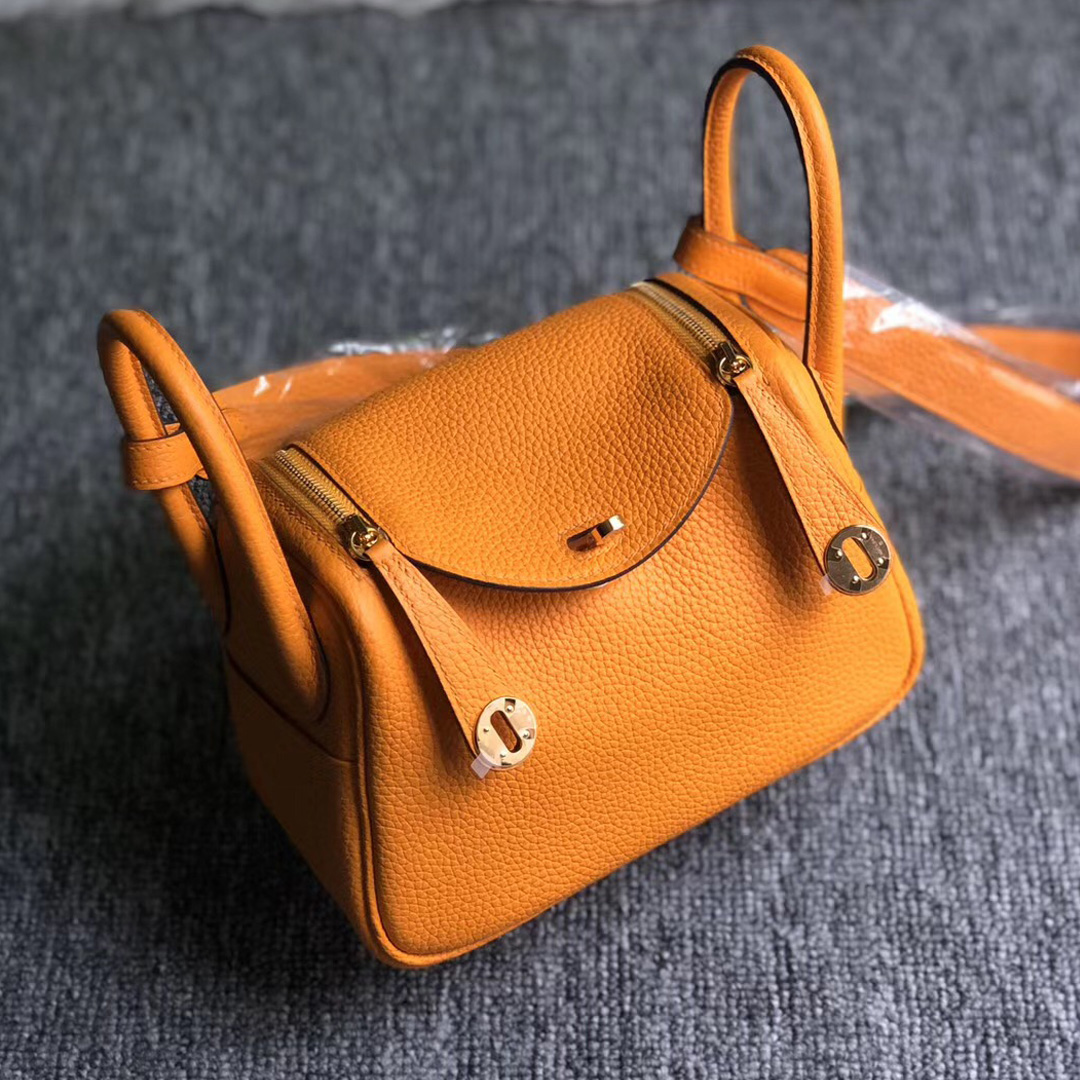 Hong Kong Hermes Mini Lindy 19cm taurillon Clemence i9 Apricot 杏黃色