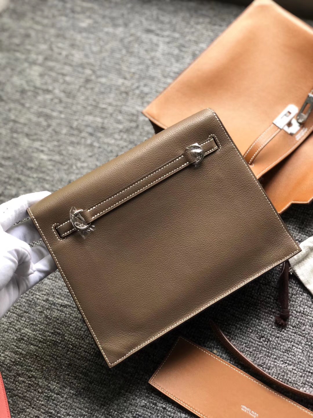 臺灣 新北市 Hermes Kelly Danse Evercolor Ck18 Etoupe 大象灰