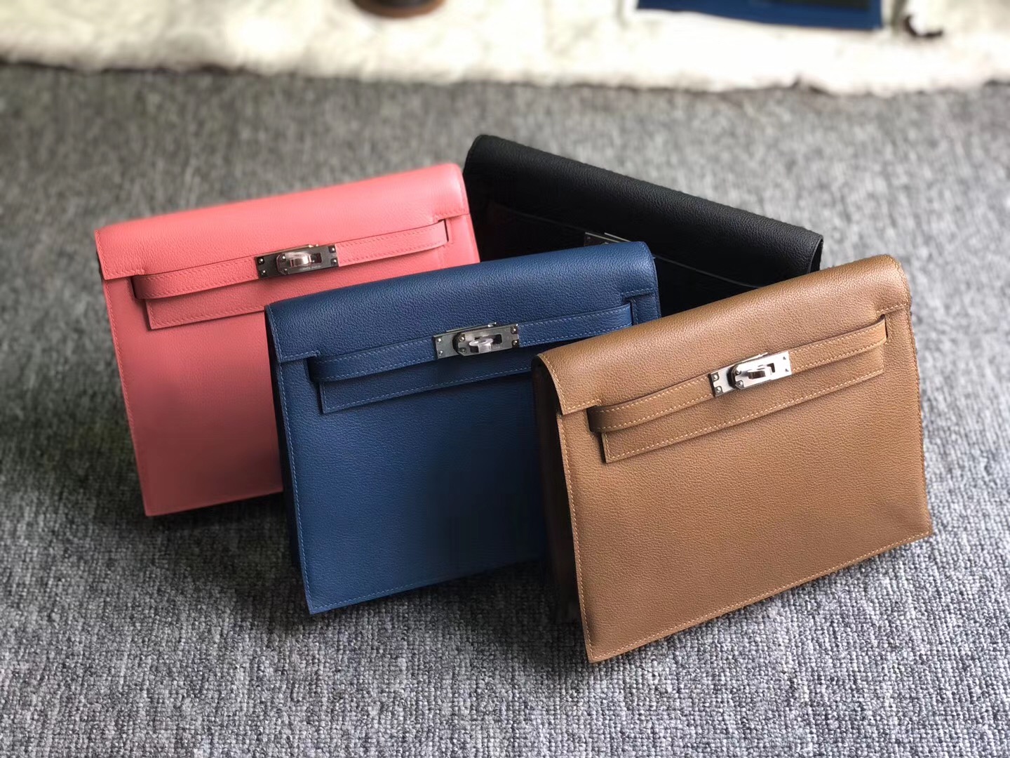 臺灣 新北市 Hermes Kelly Danse Evercolor Ck18 Etoupe 大象灰