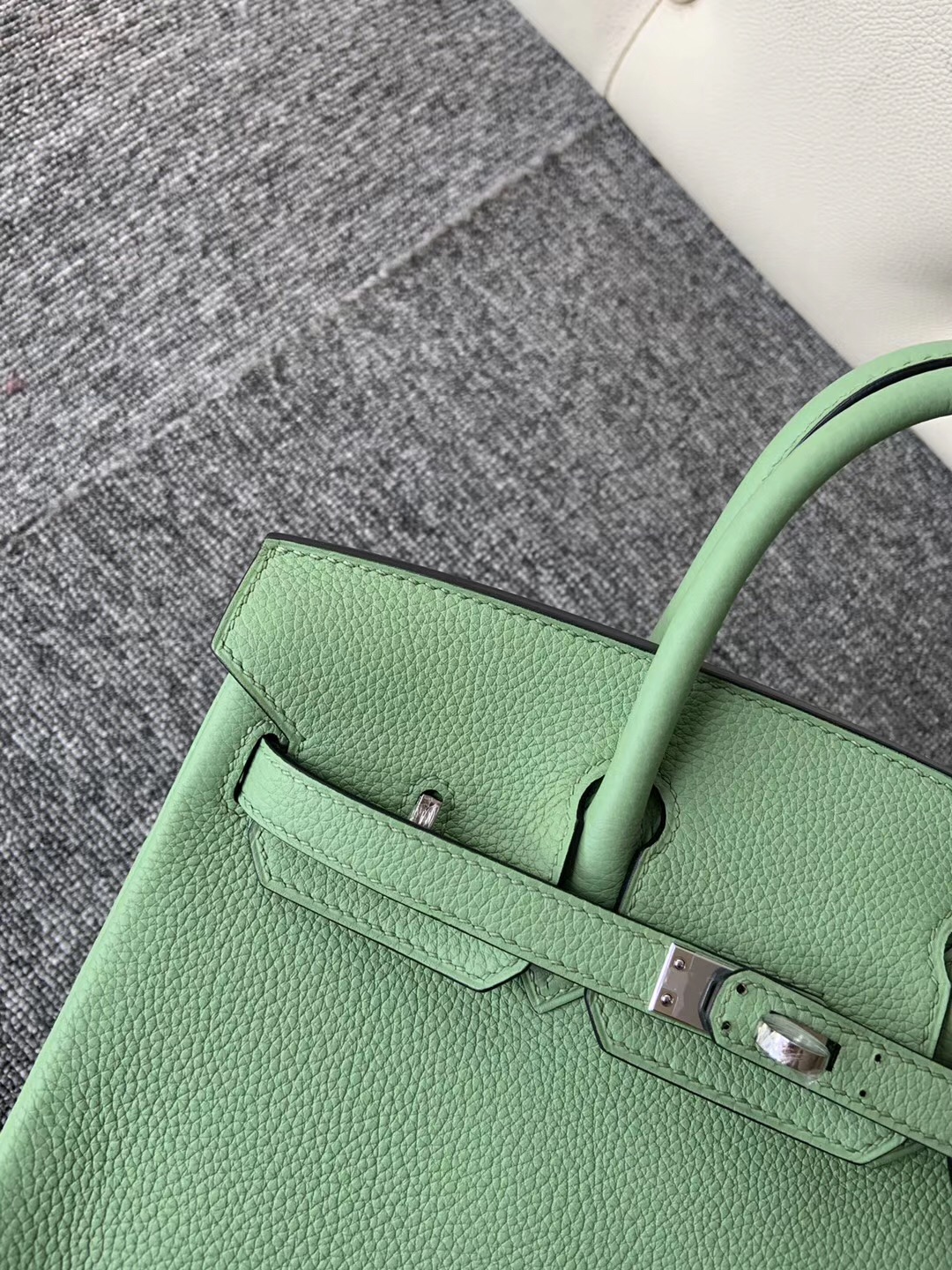 香港西貢區 Hermes Birkin 25cm togo 3I蟋蟀綠 Vert Criquet 牛油果綠