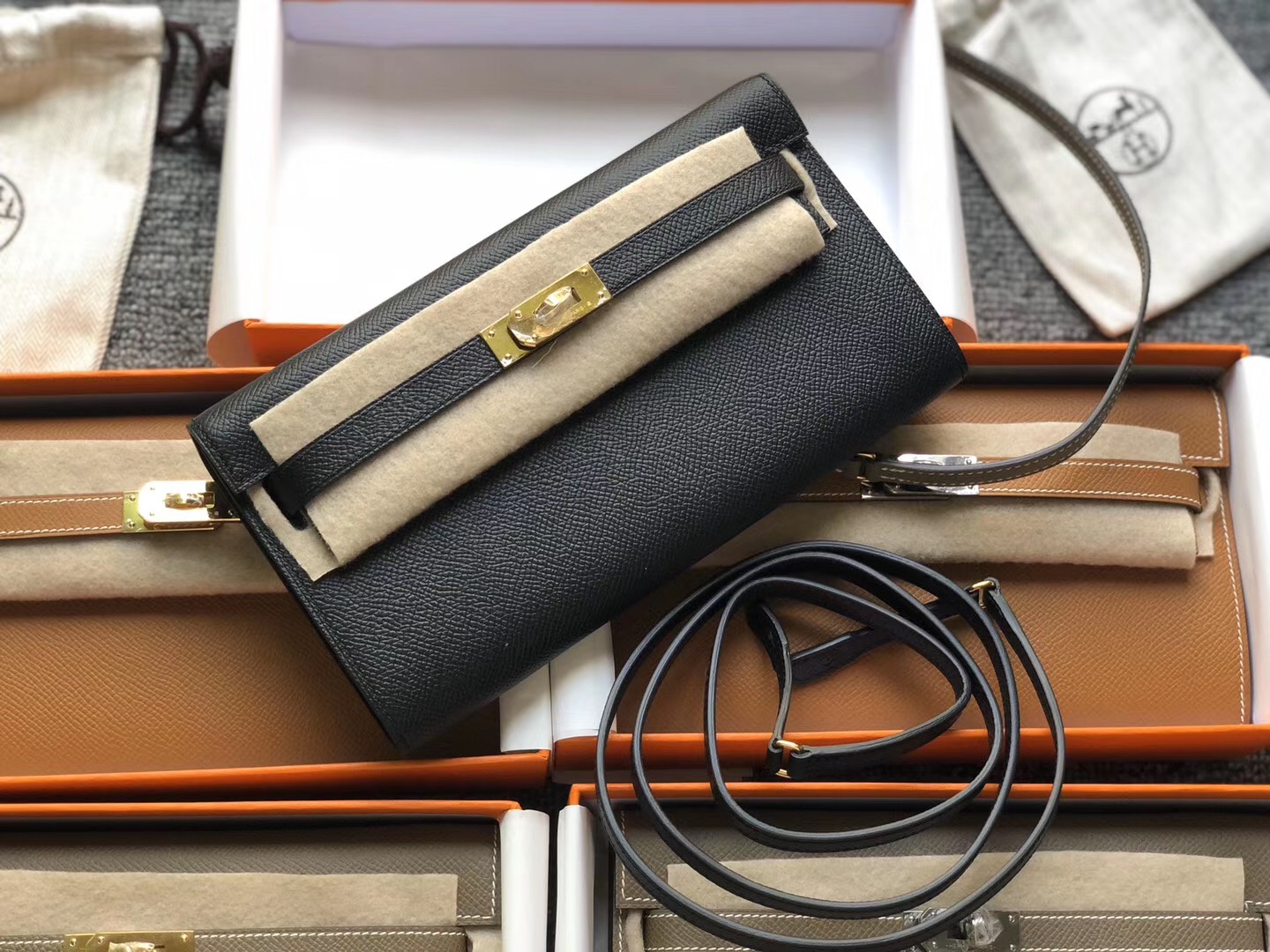 USA Hermes woc Portefeuille Kelly Classique To Go CK89 black