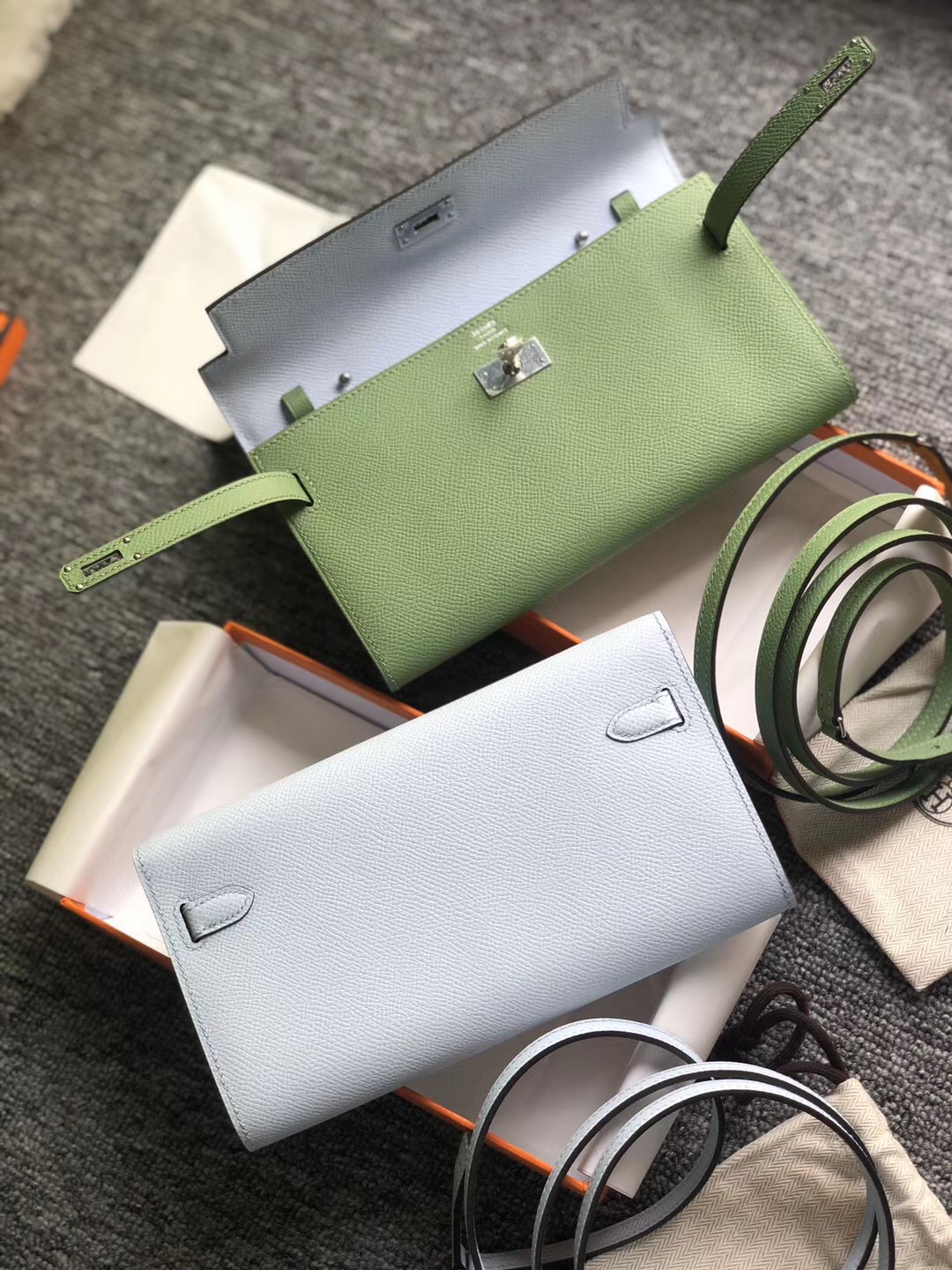 Hermes woc Portefeuille Kelly Classique To Go T0雾蓝色 blue brume