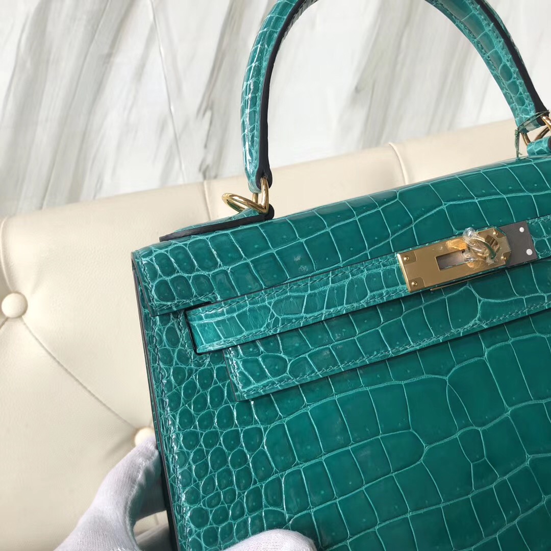 香港西貢區 Hermes Kelly 25cm 倒V澳洲灣鱷 6Q翡翠綠Vert Emeraude