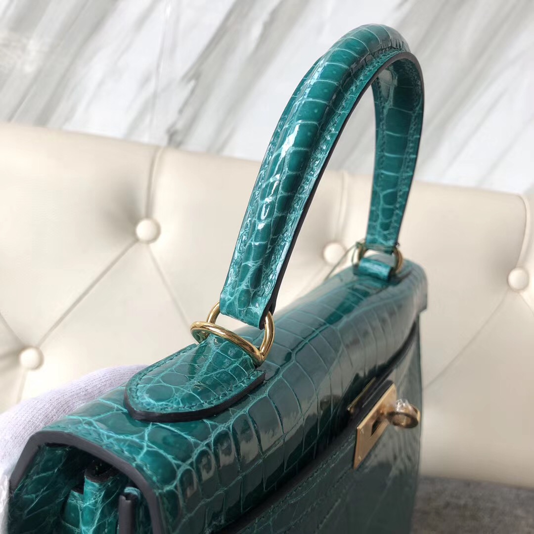 香港西貢區 Hermes Kelly 25cm 倒V澳洲灣鱷 6Q翡翠綠Vert Emeraude