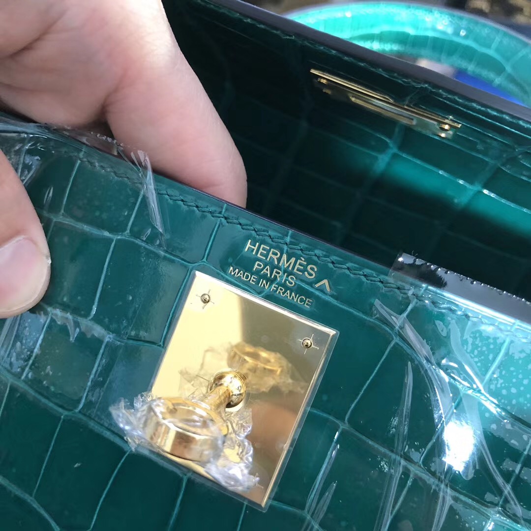 香港西貢區 Hermes Kelly 25cm 倒V澳洲灣鱷 6Q翡翠綠Vert Emeraude