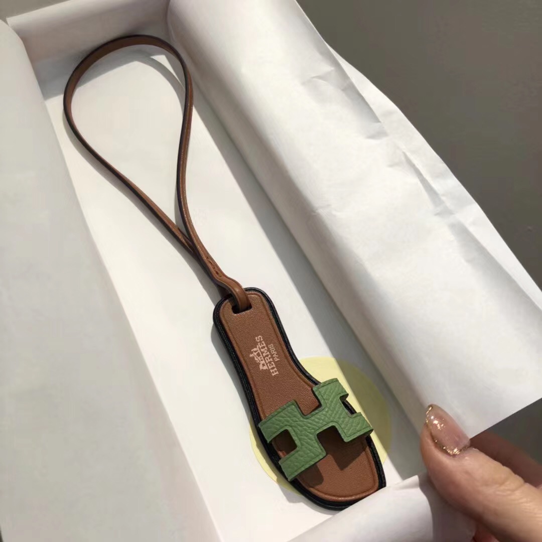 臺北市新北市桃園市愛馬仕迷妳 拖鞋 小掛件 Hermes Mini slipper Small pendant