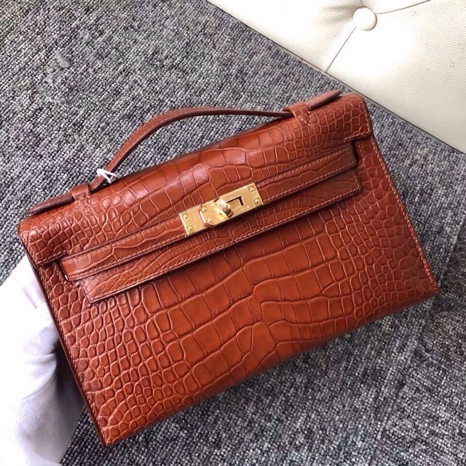 香港九龍城區愛馬仕 Hermes Mini kelly pochette Alligator matt 棕色 Saddle 馬鞍色