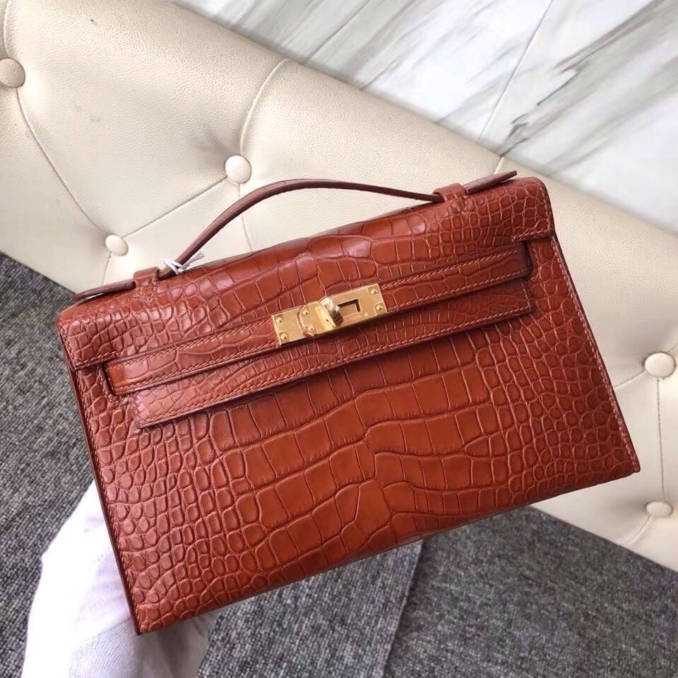 香港九龍城區愛馬仕 Hermes Mini kelly pochette Alligator matt 棕色 Saddle 馬鞍色