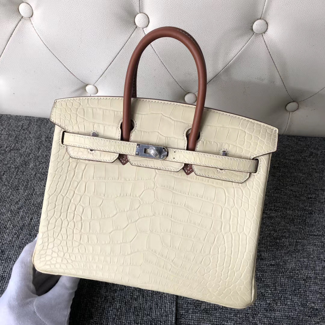 臺灣愛馬仕鉑金包Hermes Birkin 25cm 美洲鱷Y1香草色Vanille 馬鞍皮手腕