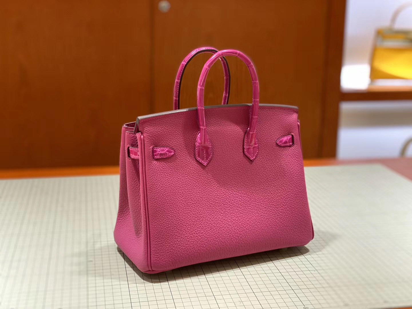 香港葵青區 Hermes Birkin 25cm Touch J5天方夜譚粉紫 rose sheheraradez