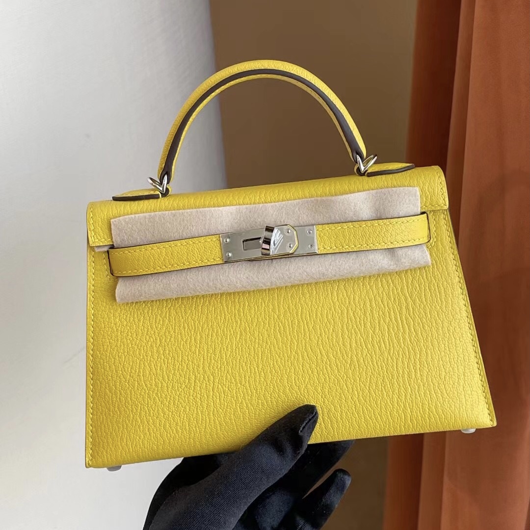 臺灣桃園縣 Hermes Kelly mini II 2代 9R Lime 檸檬黃 Chevre Mysore 山羊皮 銀扣