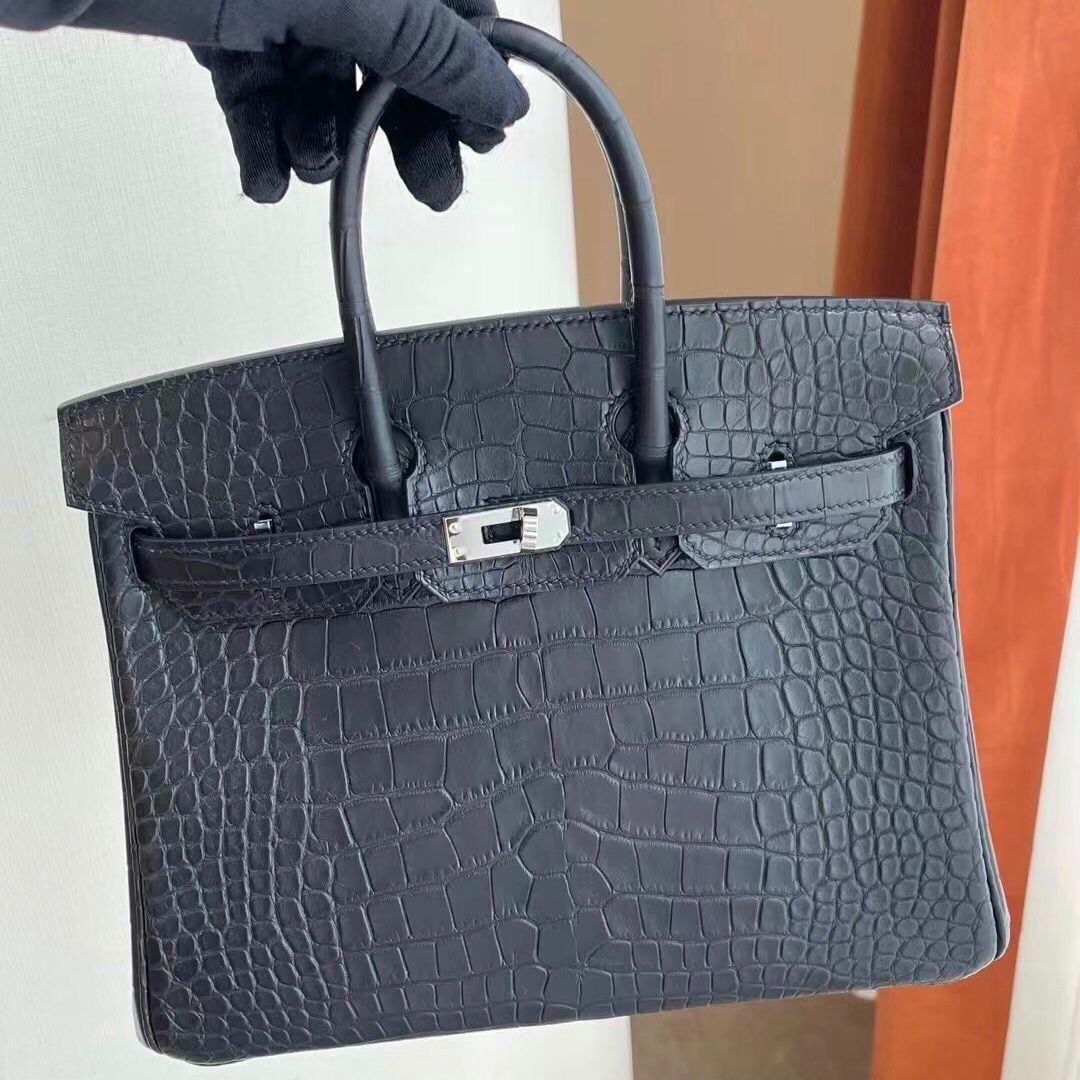 臺灣新竹市愛馬仕鉑金包 Hermes Birkin 25cm CK89 Noir 黑色 霧面方塊 美洲鱷魚銀扣