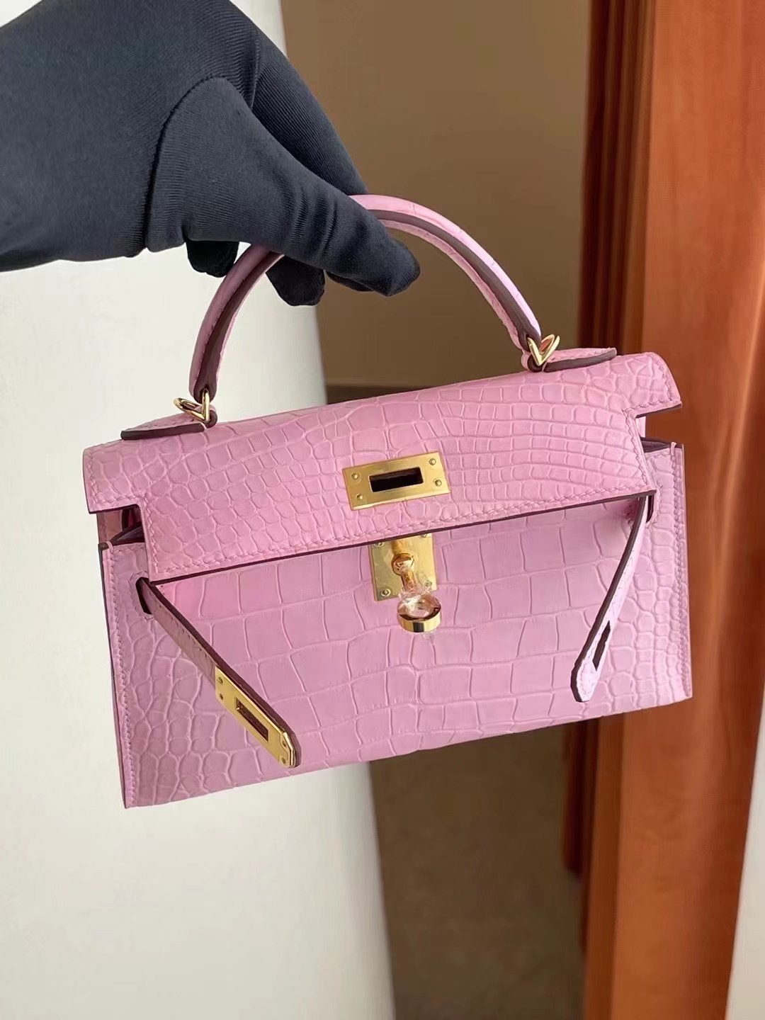 愛馬仕迷你凱莉二代價格 Hermes Kelly Mini II 2代 5P Pink 櫻花粉霧面方塊 美洲鱷魚