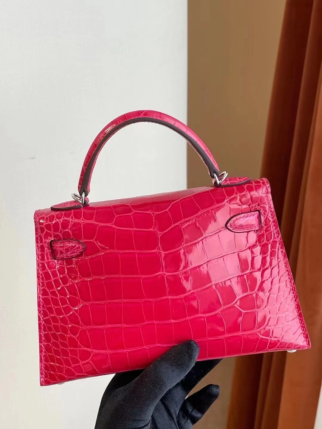 臺灣桃園市大園區 Hermes Kelly Mini II 2代 I6 Rose Extrême 極致粉 銀扣 亮面方塊 美洲鱷魚