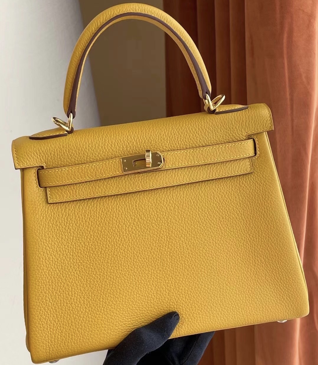 愛馬仕凱莉包25專櫃多少錢 Hermes Kelly 25 Togo 9D Amber 琥珀黃 金扣