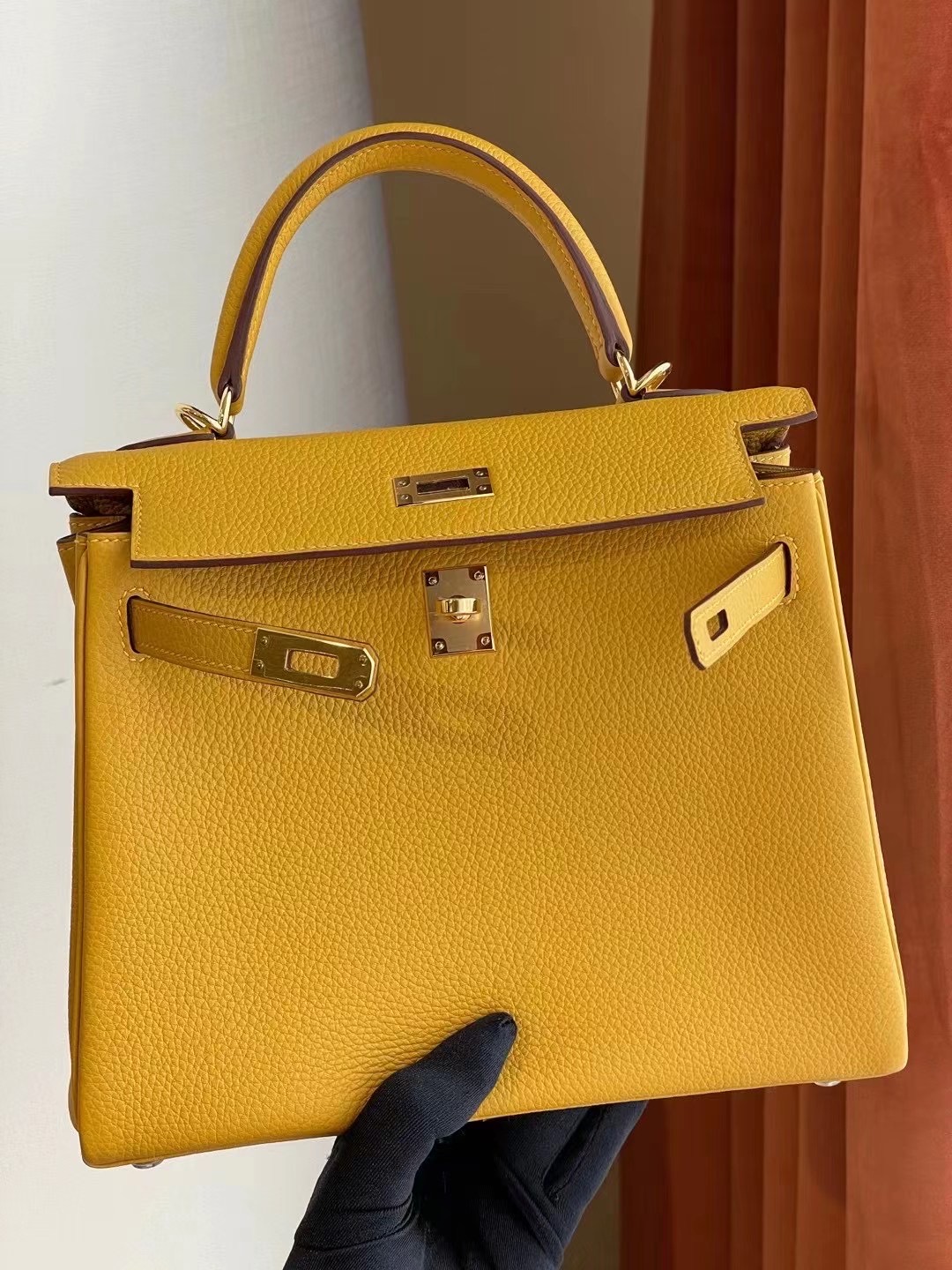 愛馬仕凱莉包25專櫃多少錢 Hermes Kelly 25 Togo 9D Amber 琥珀黃 金扣