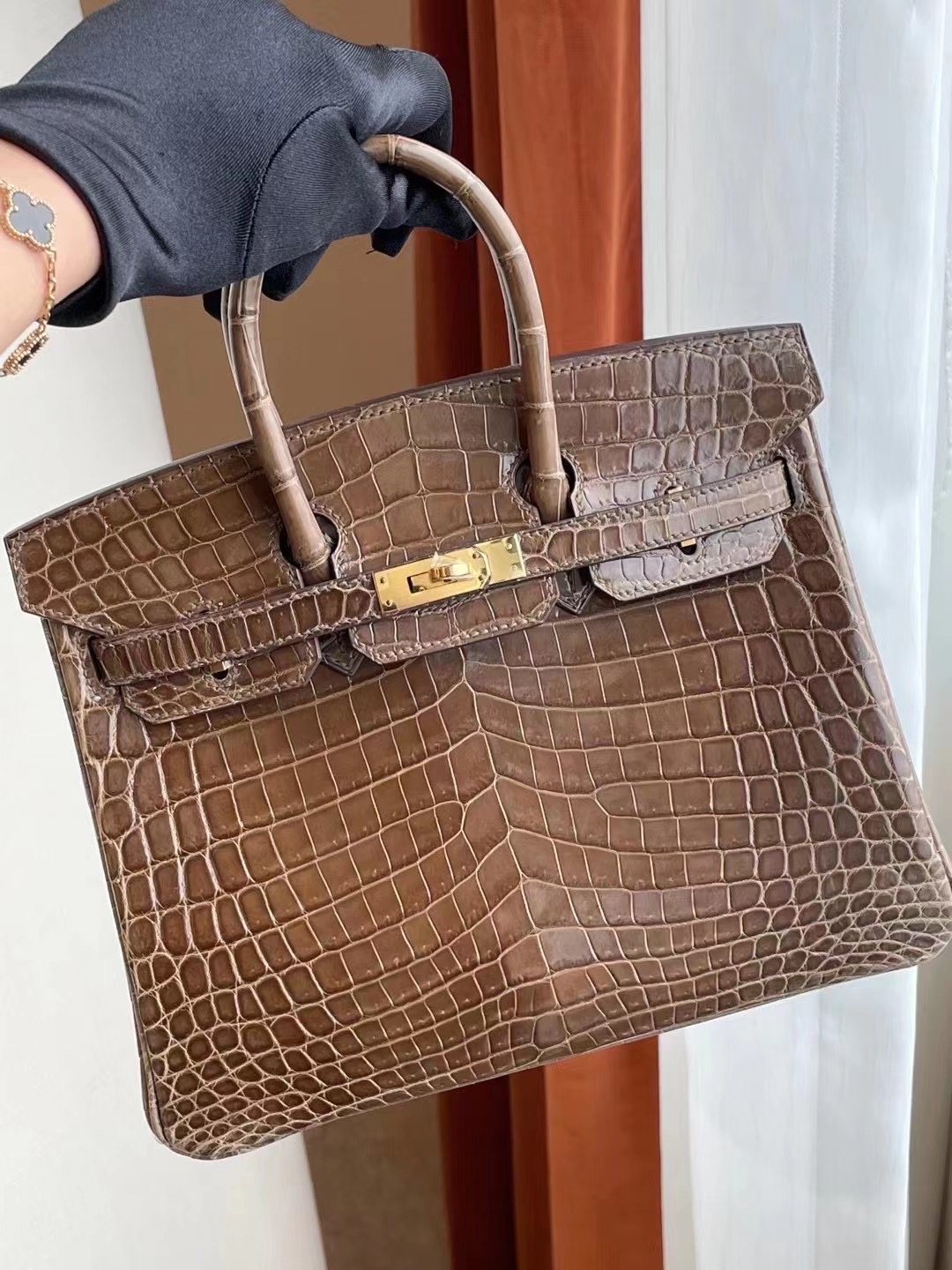 愛馬仕鉑金包25寸價格 Hermes Birkin 25cm 深灰色 金扣 亮面尼羅鱷魚