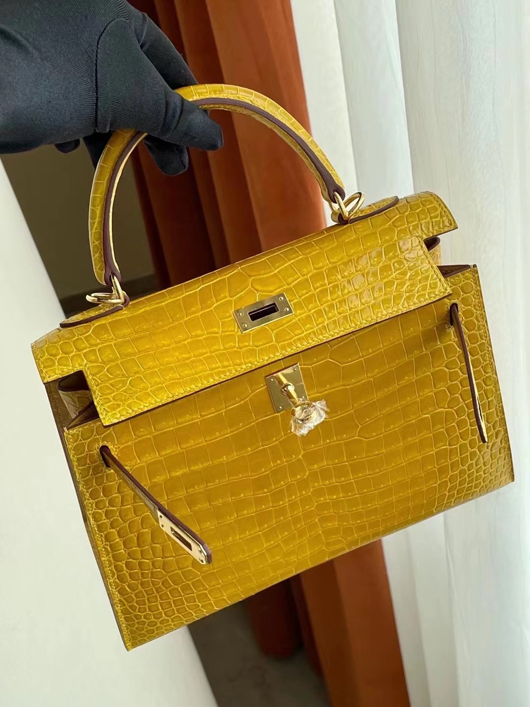 愛馬仕凱莉包25寸價格 Hermes Kelly 25cm 9D 琥珀黃 Amber 亮面灣鱷