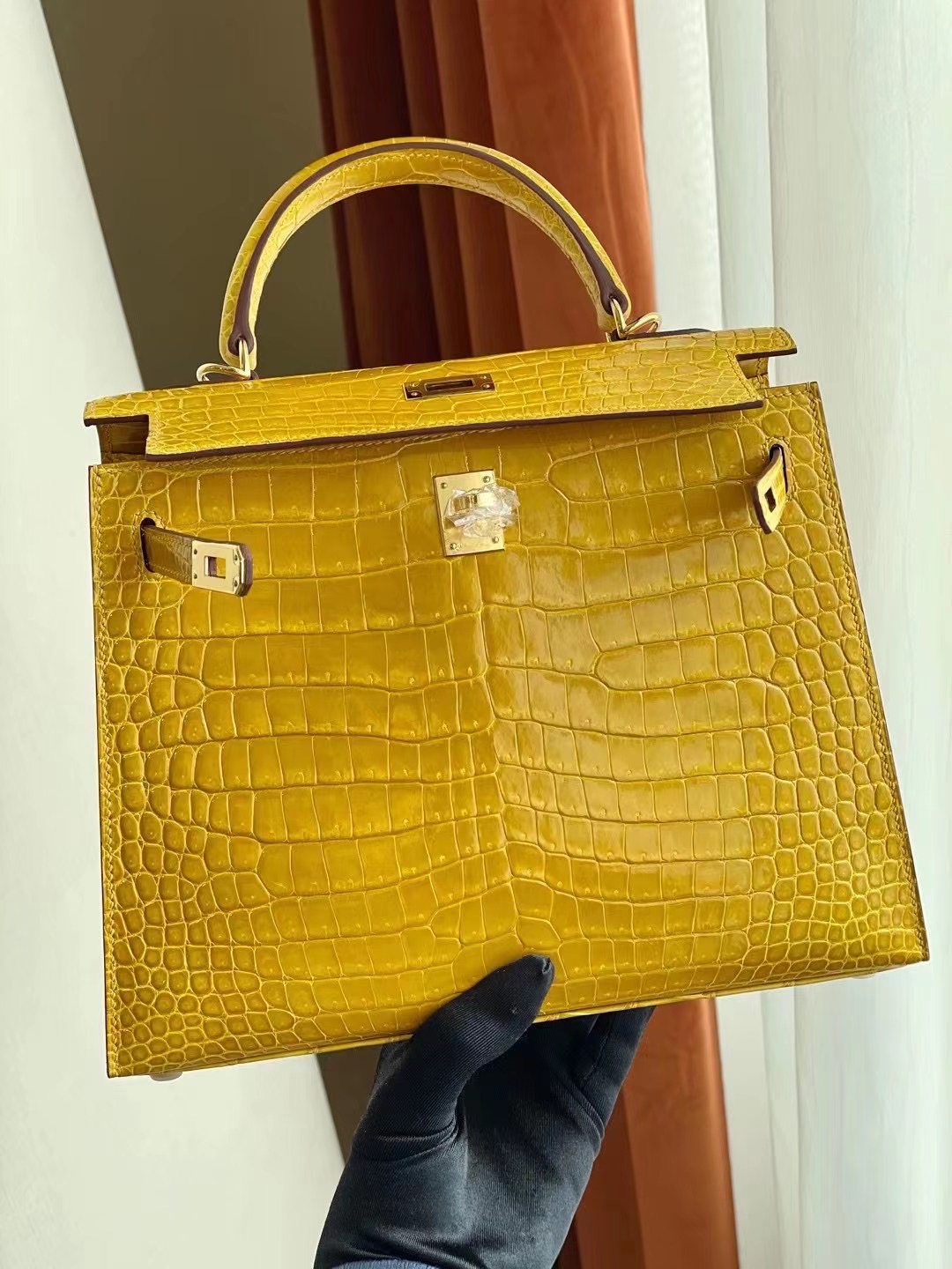 愛馬仕凱莉包25寸價格 Hermes Kelly 25cm 9D 琥珀黃 Amber 亮面灣鱷