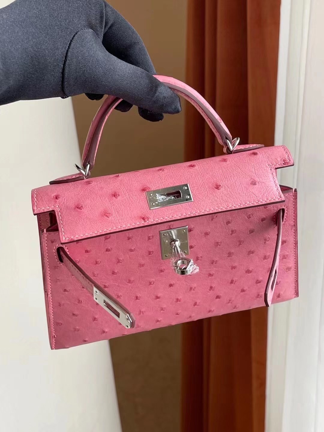 愛馬仕迷你凱莉包2代價格 Hermes Kelly Mini II Ostrich L4 Rose bubblegum 泡泡粉