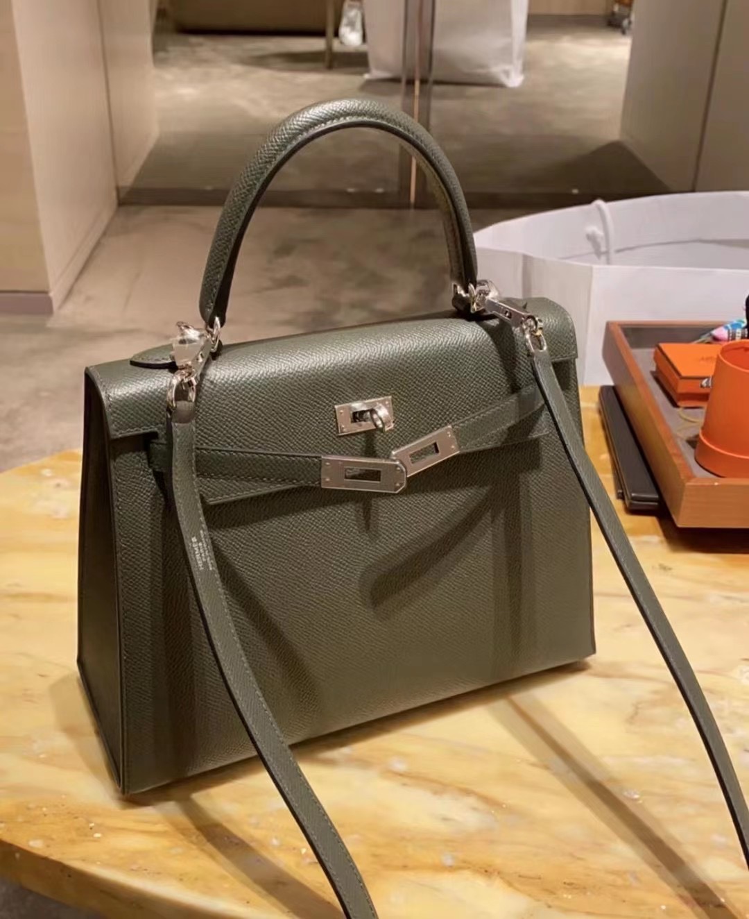 愛馬仕凱莉包2021新色 Hermes Kelly 28 Epsom C6 Vert De Gris 灰綠色 接受定製