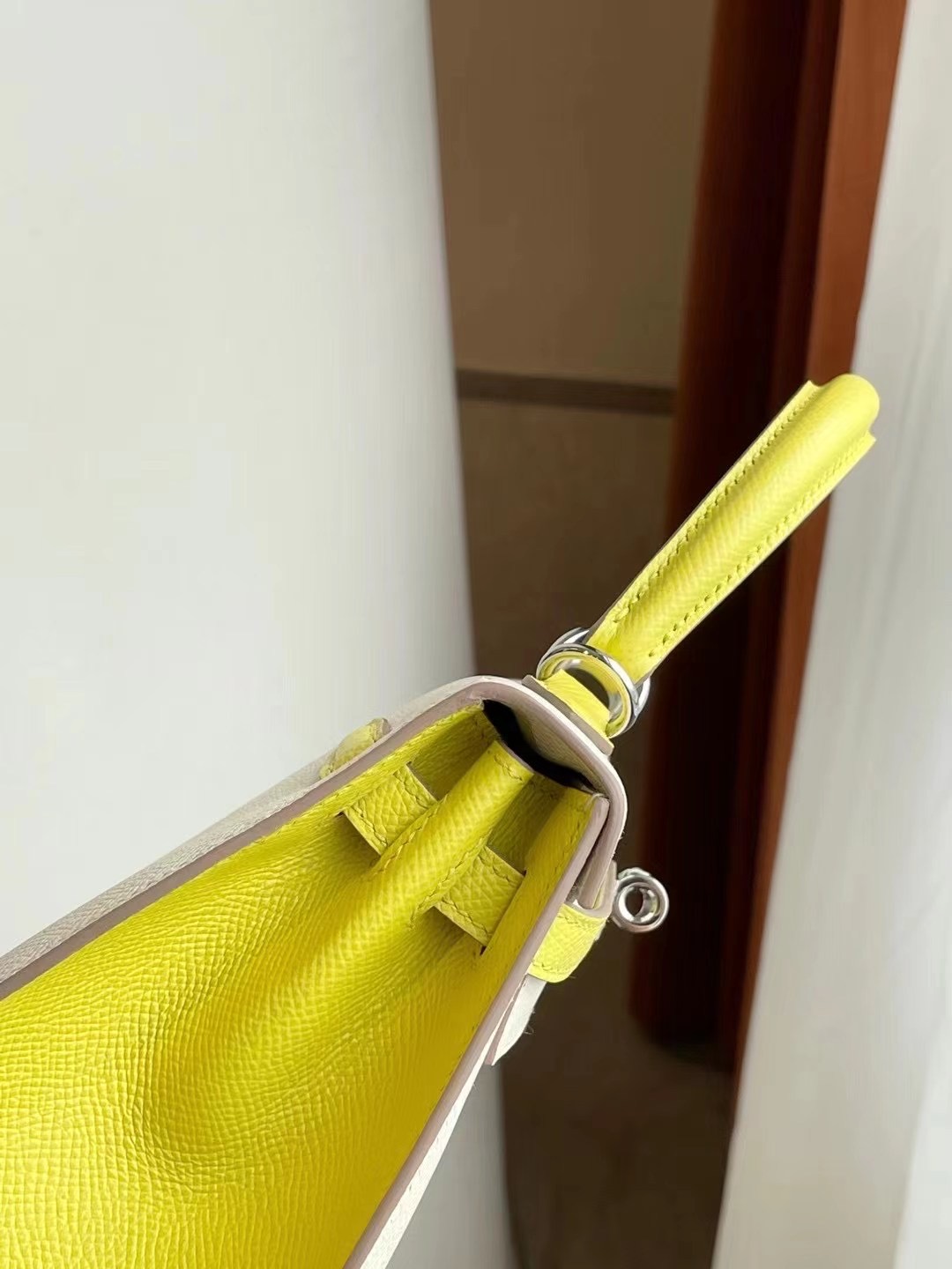 Hermes Kelly 25cm Hss Epsom CK10 Craie 奶昔白 拼 9R Lime 檸檬黃 銀扣