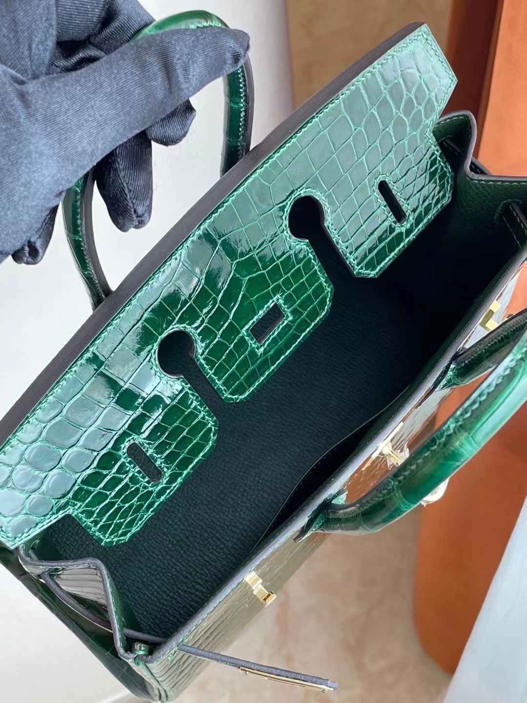 Hermes Birkin 25cm 亮面兩點尼羅鱷魚 CC67 Vert Fonce 祖母綠 全手工縫製 金扣