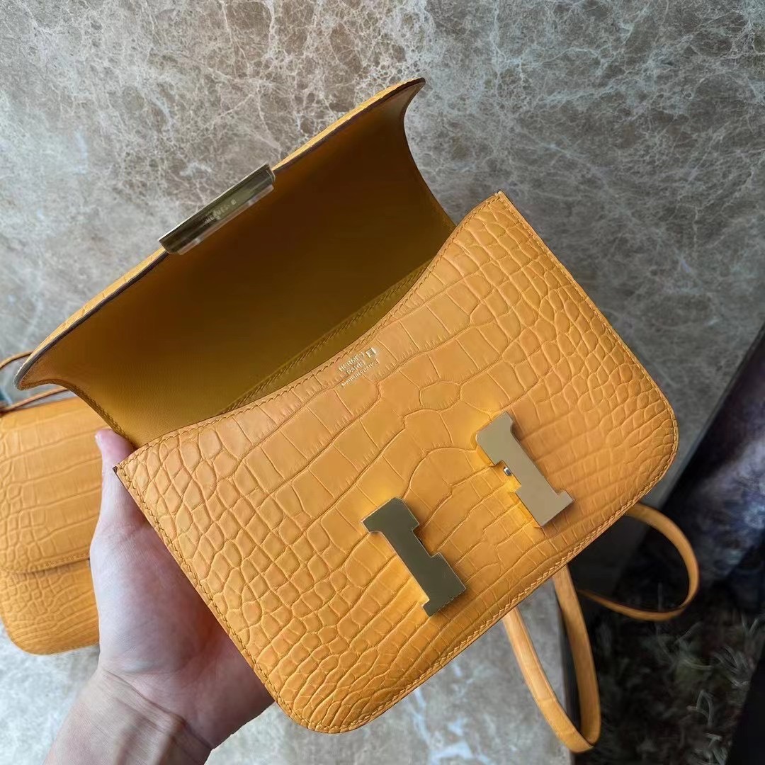 Hong Kong Hermes Constance 19 美洲鱷 I9 Abricot 杏黃色 金扣