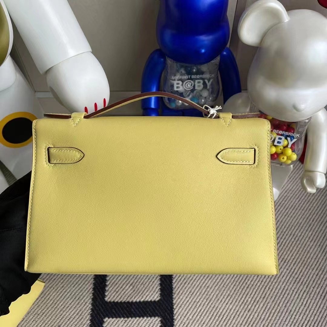 Hermes MiniKelly Pochette Swift calfskin 1Z jaune poussin 小雞黃 金扣 銀扣