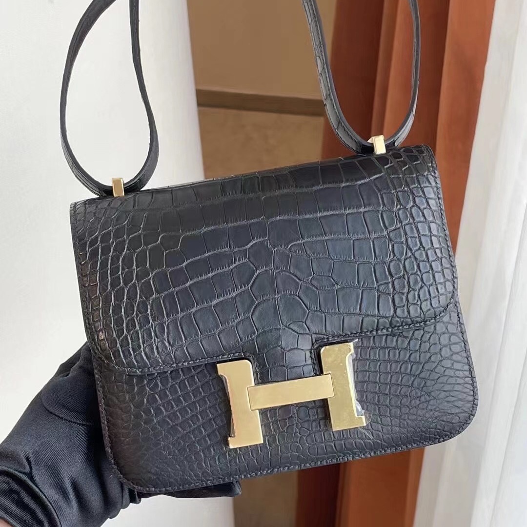 Hong Kong Hermes Constance Mini 19 霧面美洲鱷魚89 Noir 黑色 金扣