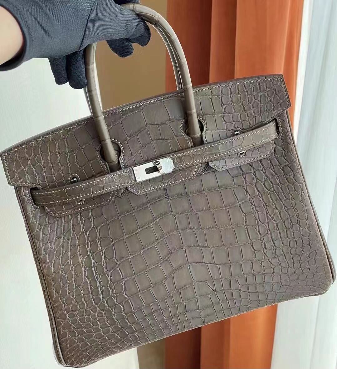 愛馬仕鉑金包官網價格 Hermes Birkin 25cm 18 Etoupe 大象灰 美洲鱷魚銀扣