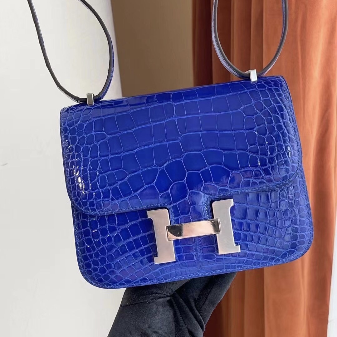 Kingdom of Saudi Arabia Hermes Constance Mini crocodile 7T Bleu Électrique 電光藍