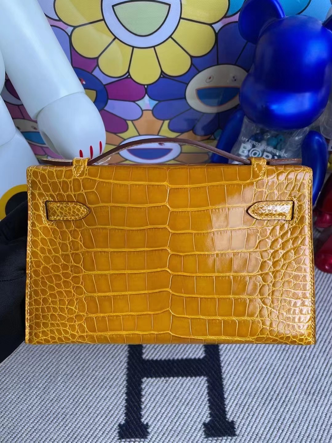 Kuwait Hermes MiniKelly Pochette 亮面美洲鱷 9D Jaune Amber 琥珀黃 金扣