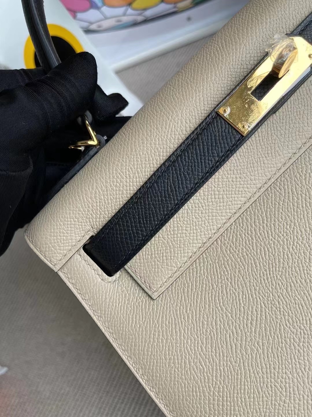 United Arab Emirates Dubai Hermes Kelly 28 Hss Epsom S2 Trench 89 Noir GHW