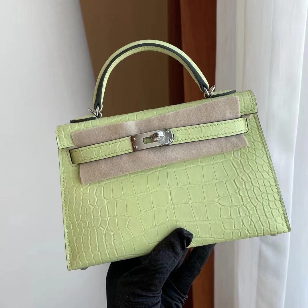 Hermes Kelly Mini II 2代 R9 Jaune Bourgeon 嫩芽黃 霧面方塊 美洲鱷魚銀扣