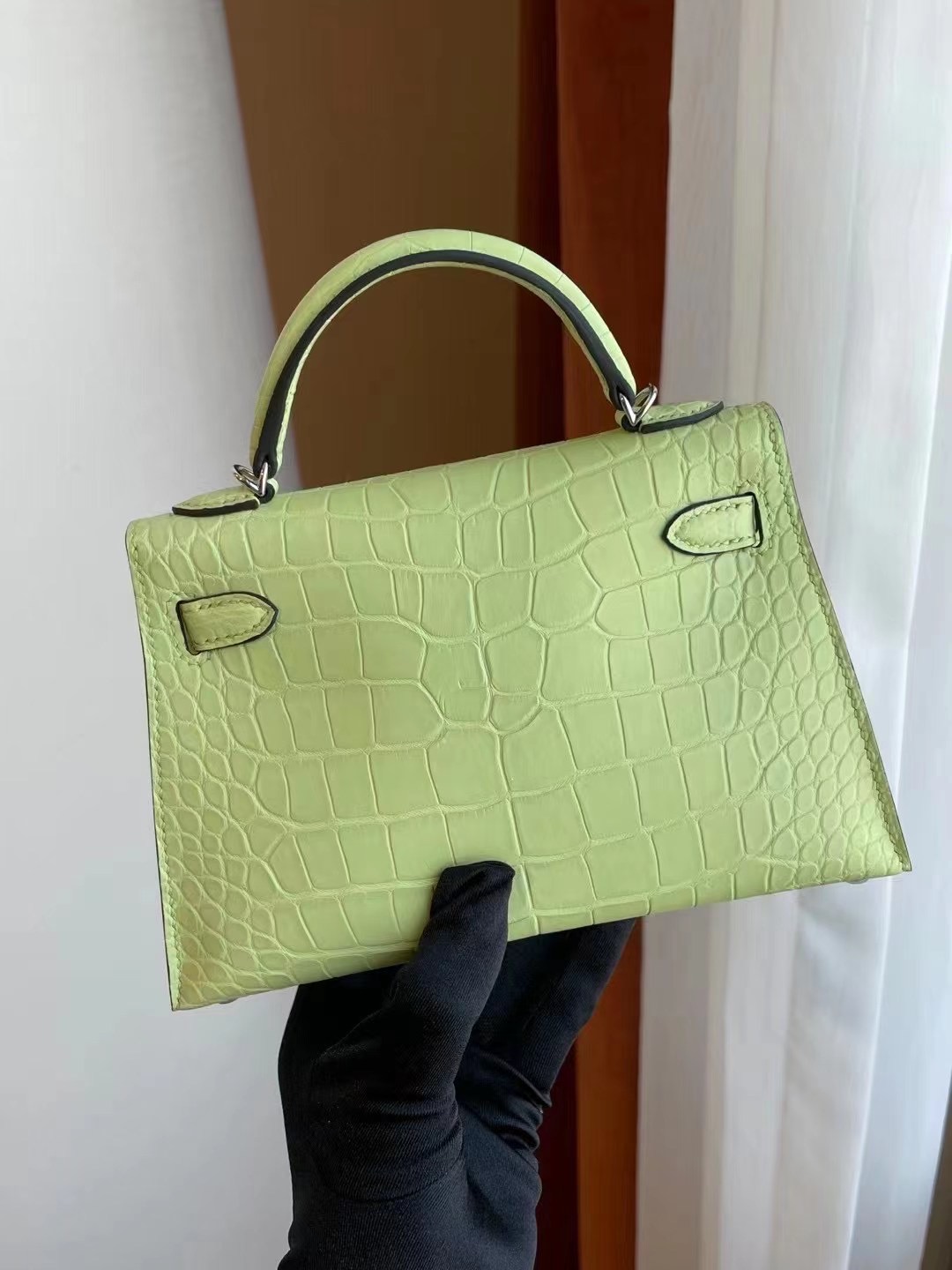 Hermes Kelly Mini II 2代 R9 Jaune Bourgeon 嫩芽黃 霧面方塊 美洲鱷魚銀扣