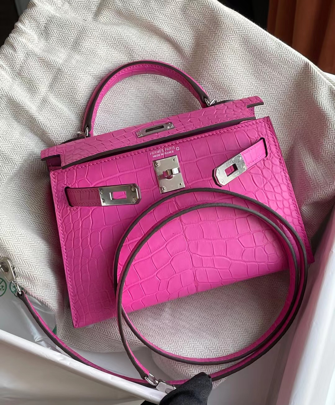 Hermes Kelly Mini II 2代 5R rose shocking 玫瑰粉 霧面美洲鱷魚銀扣