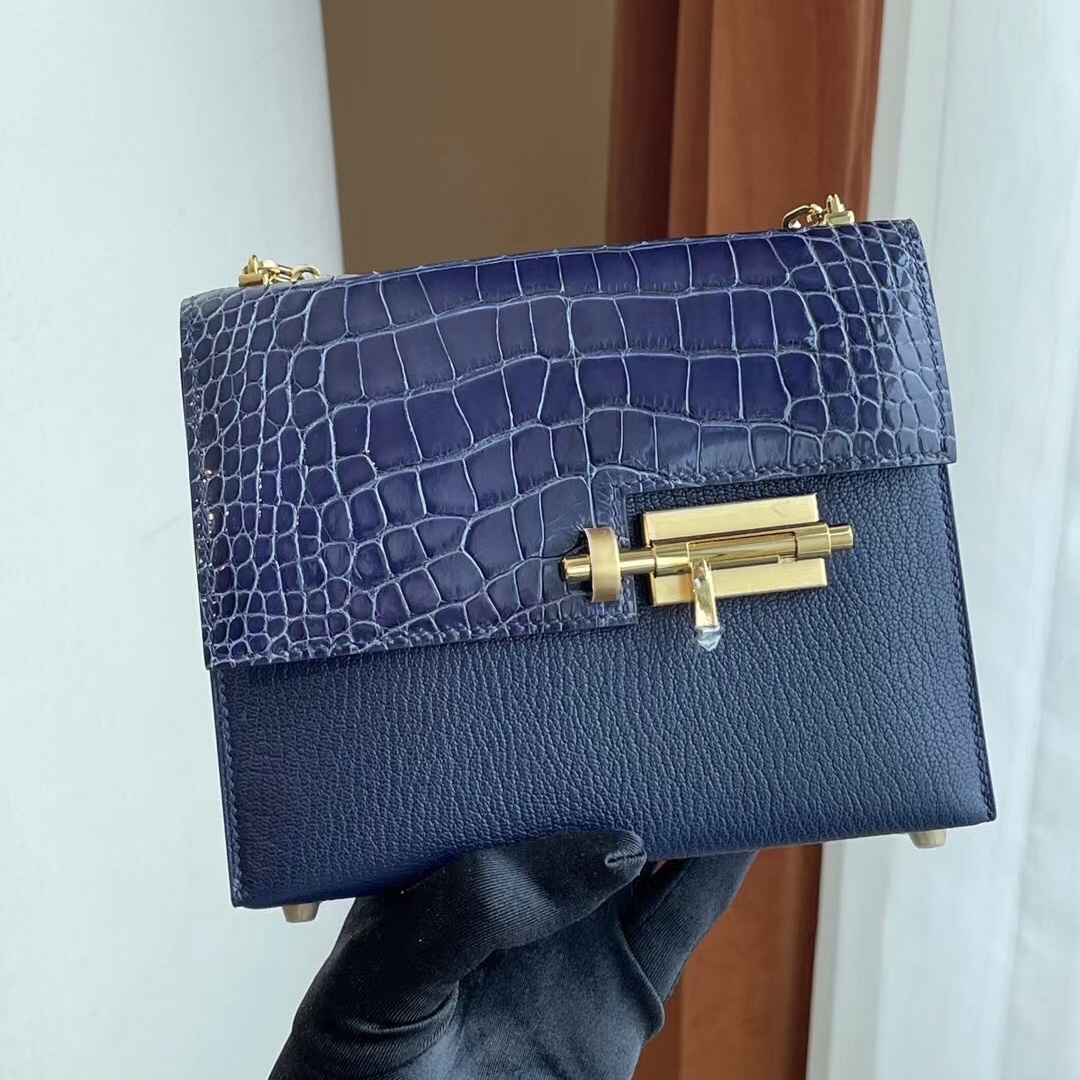 Hong Kong Hermes Verrou Mini Touch Shiny alligator crocodile/Mysore goatskin