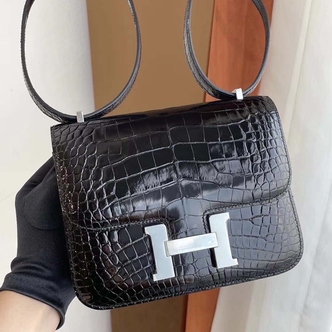 愛馬仕鱷魚皮包價格查詢 Hong Kong Hermes Constance 19 CK89 Noir 黑色美洲鱷魚