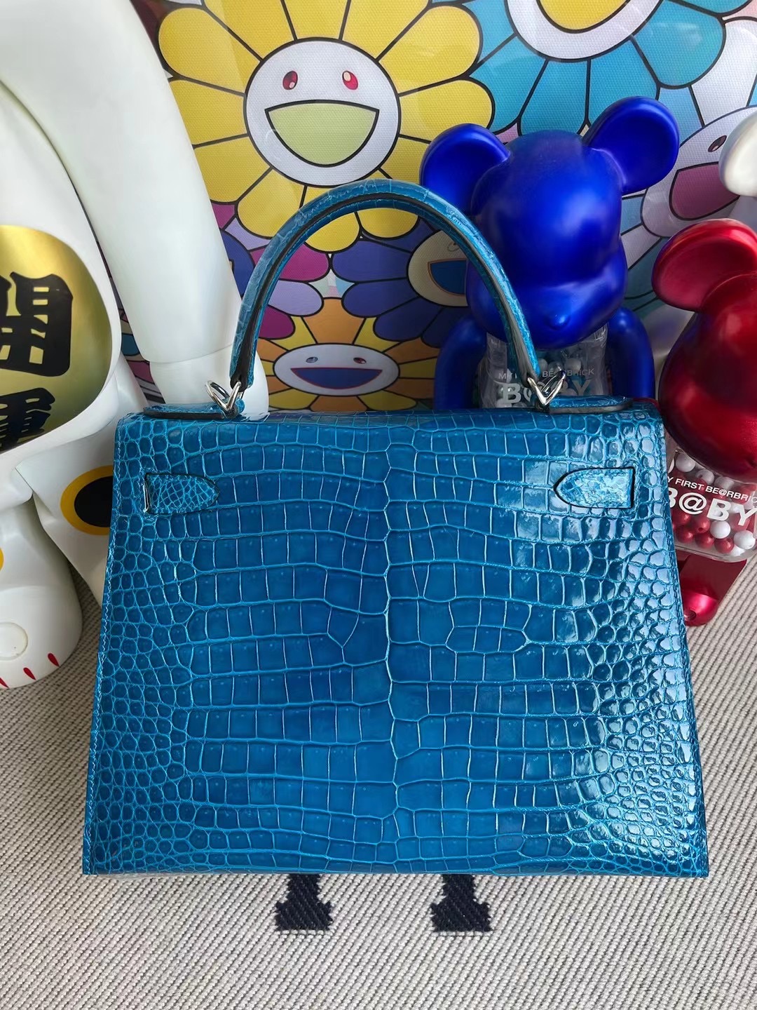 Hermes Kelly 28 亮面倒V 澳洲灣鱷 7W 伊茲密爾藍 Blue Izmir 銀扣