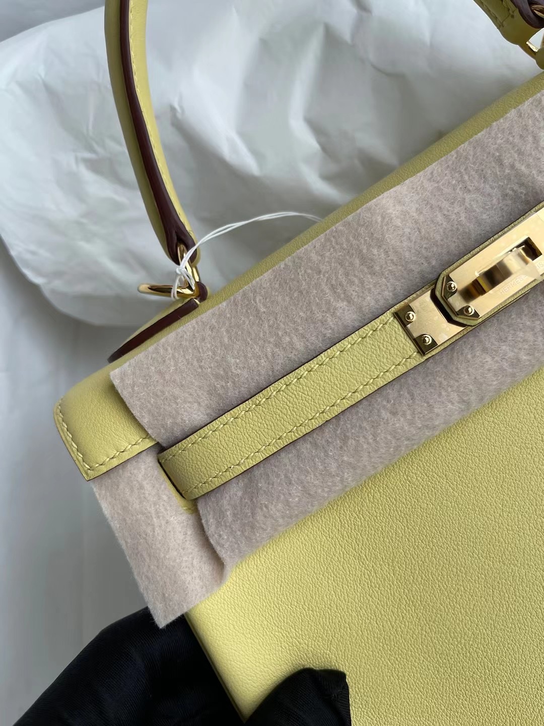 愛馬仕多少錢一個 Hermes Kelly 25 Swift 1Z jaune poussin 小雞黃