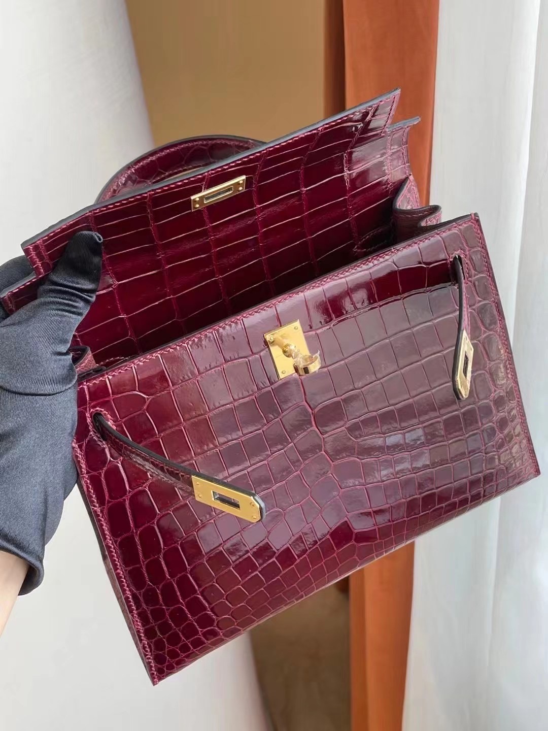 愛馬仕凱莉包25價格 Hermes kelly 25cm 57 Bordeaux 波爾多酒紅 亮面尼羅鱷魚