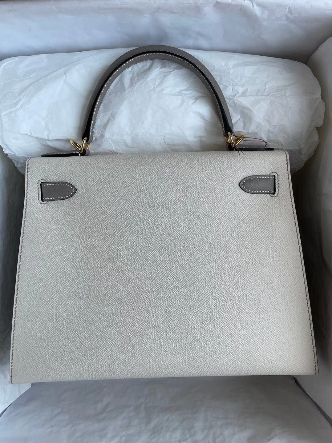 Hermes Kelly 28 Epsom HSS 10 奶昔白/M8 瀝青灰 9O 那不勒斯黃 9D 琥珀黃