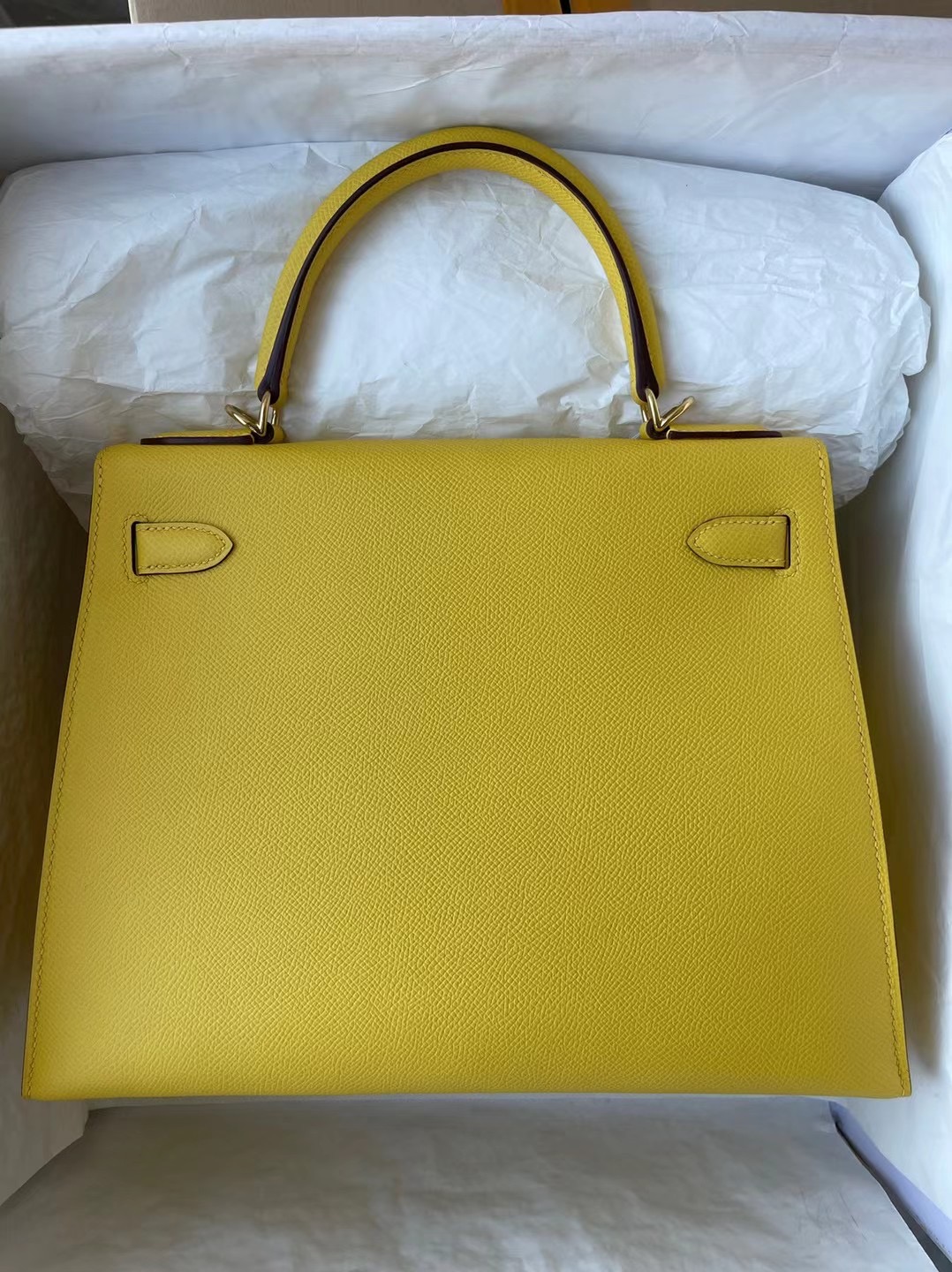 Hermes Kelly 28 Epsom HSS 10 奶昔白/M8 瀝青灰 9O 那不勒斯黃 9D 琥珀黃