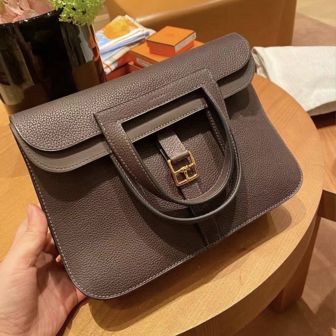 Hermes Halzan 31cm bag taurillon Clemence 接受定製