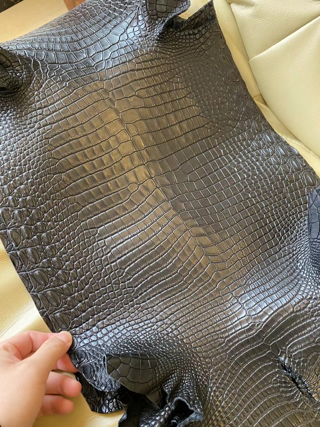 愛馬仕新到皮霧面 倒V 澳洲灣鱷Hermes CC89 黑色 Matte Porosus Crocodile