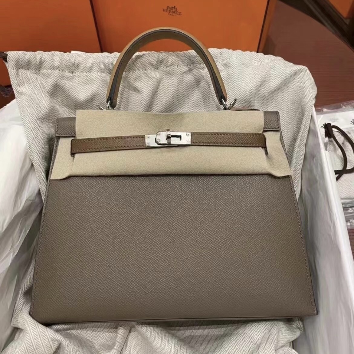 Vietnam Hermes Kelly 25 Epsom HSS 18 Etoupe 3G Alezan 4B Biscuit